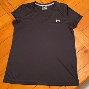 Under Armour women’s shirt